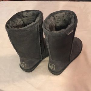 BearPaw boots grey size 8